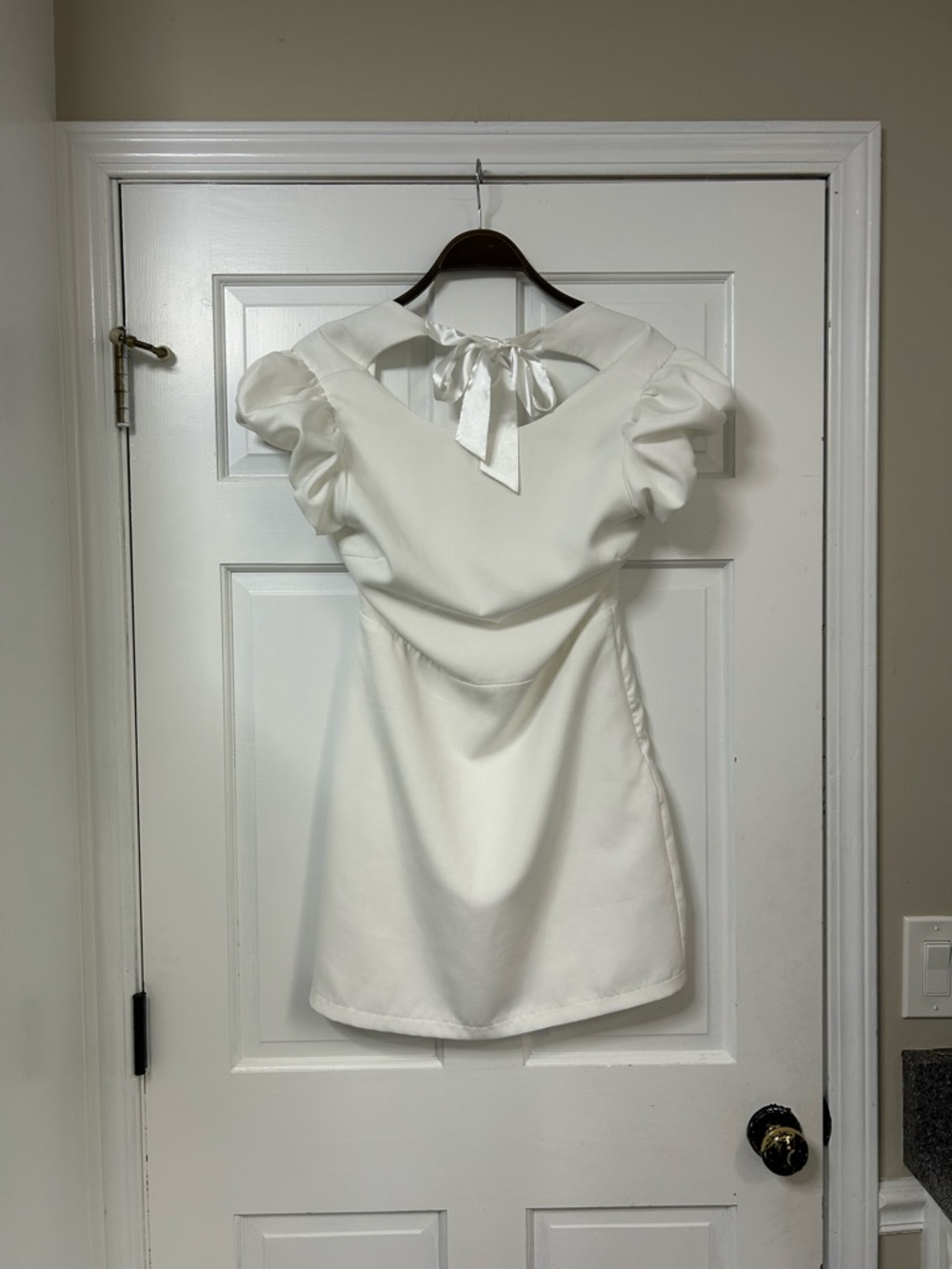 TCEC White Puff-Sleeve Mini Dress with Satin Back Tie